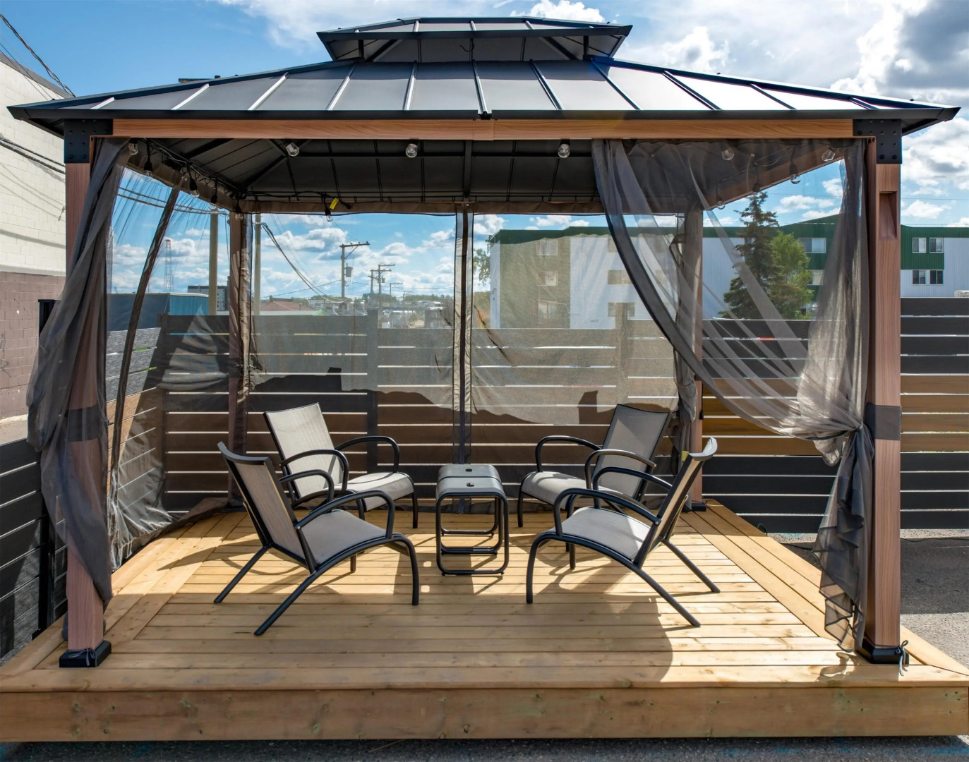 Lakeview Inn & Suites - Fort St. John