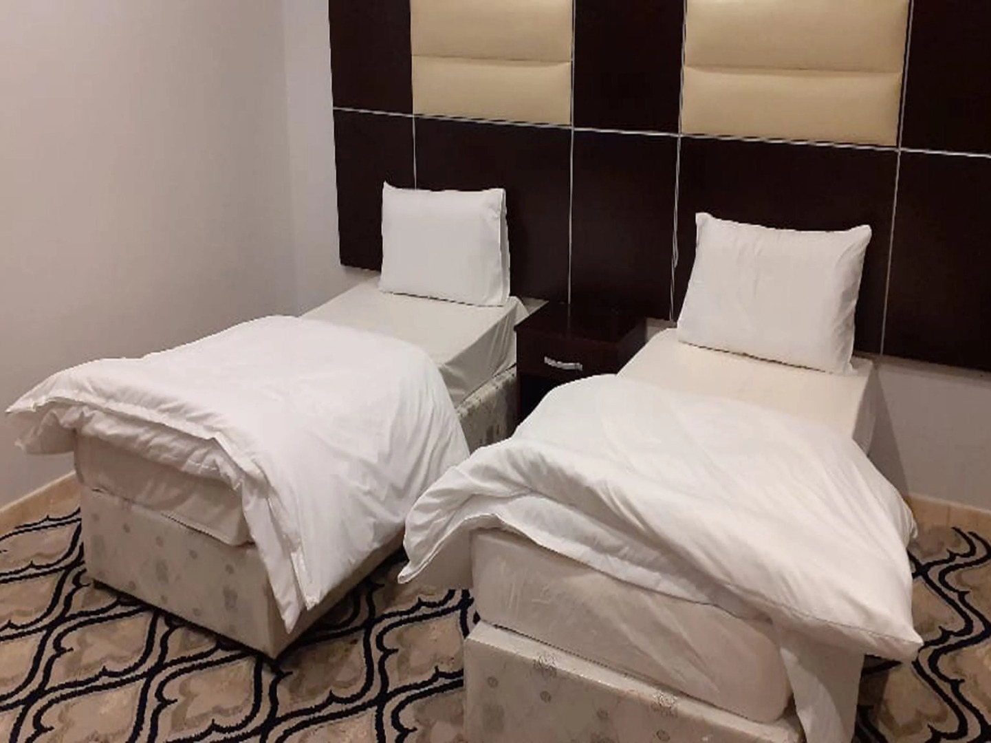 OYO 537 Dahtham Furnished Units