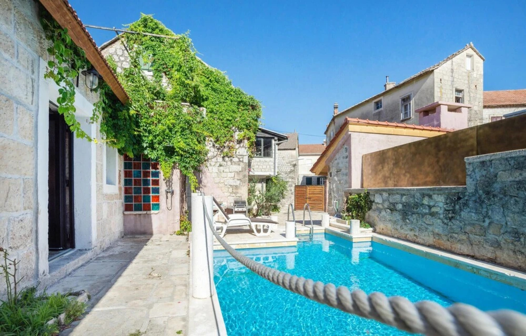 Beautiful Home in Sinj with Hot Tub, 4 Bedrooms & Outdoor Swimming Pool