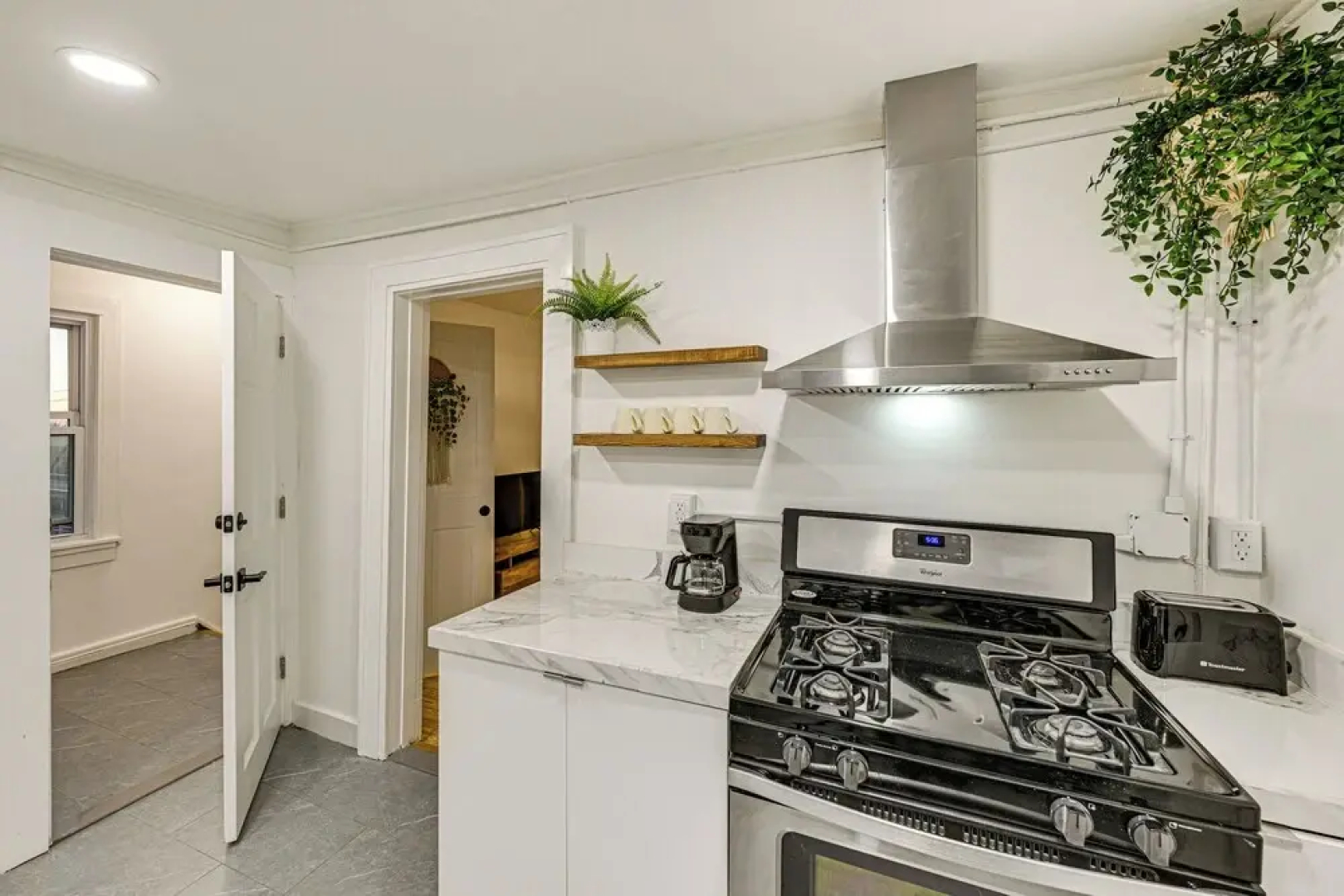 NYC Area Apartment on Hudson River!