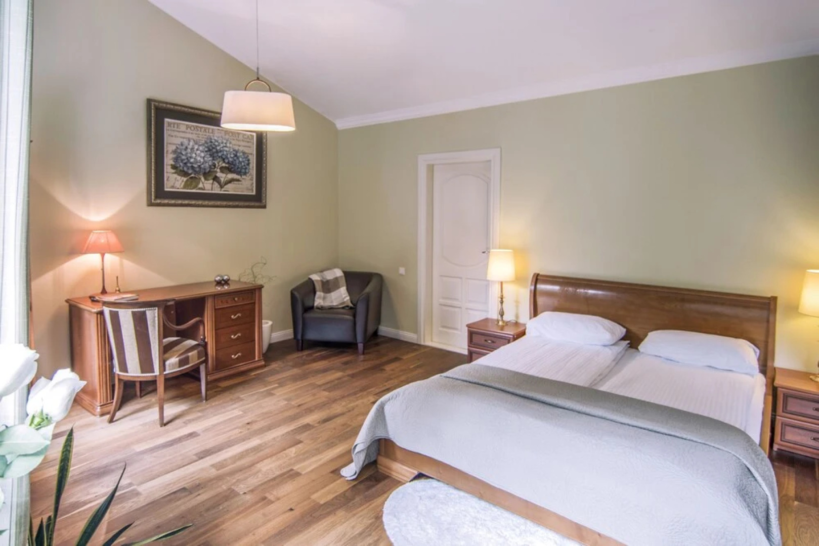 Deluxe private city Villa