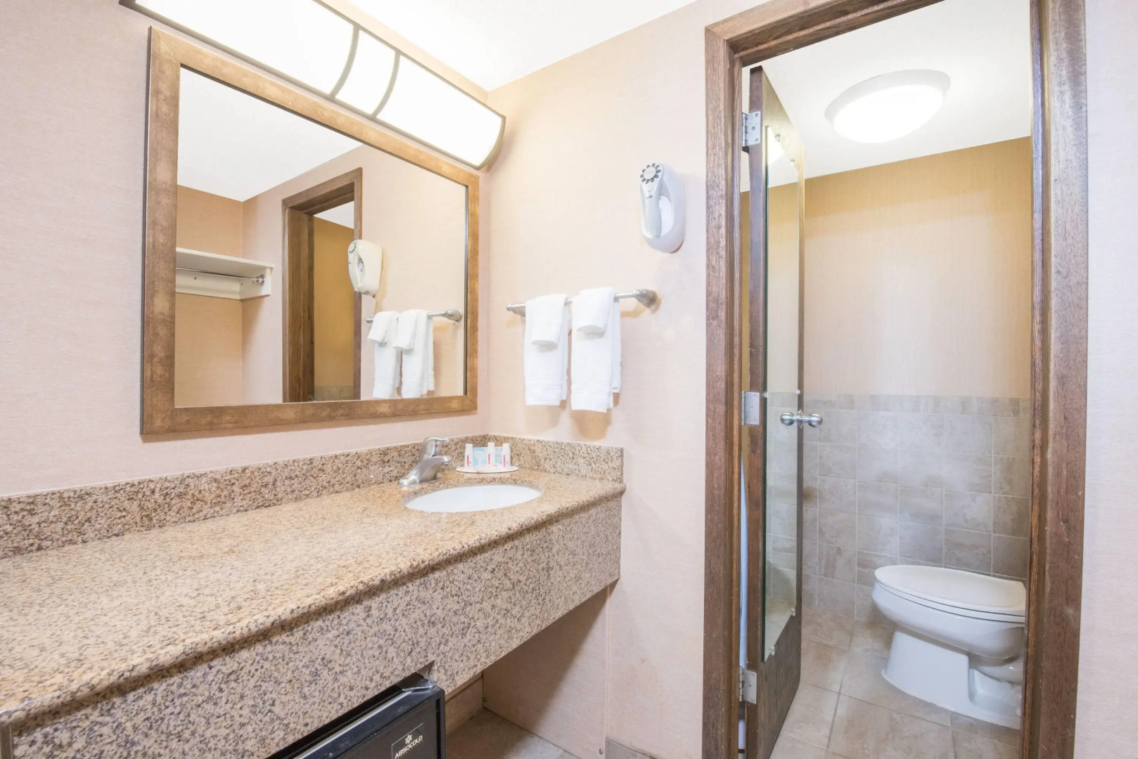 Days Inn by Wyndham Duluth Lakewalk