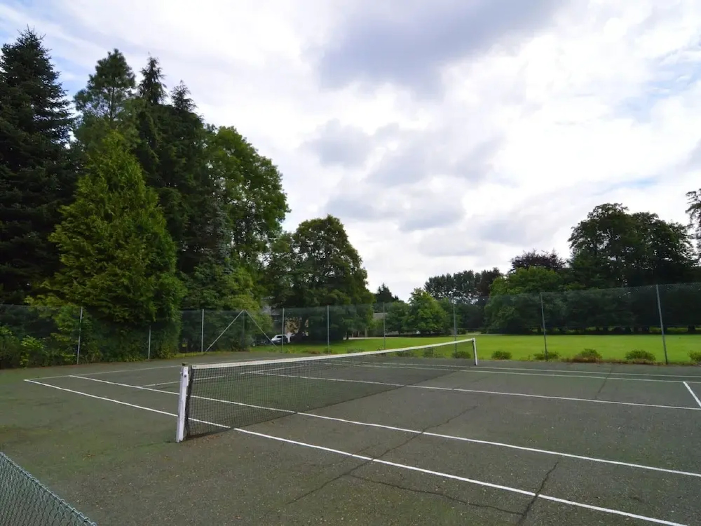 Wonderful Loft near Bastogne in Castle of Xviith History