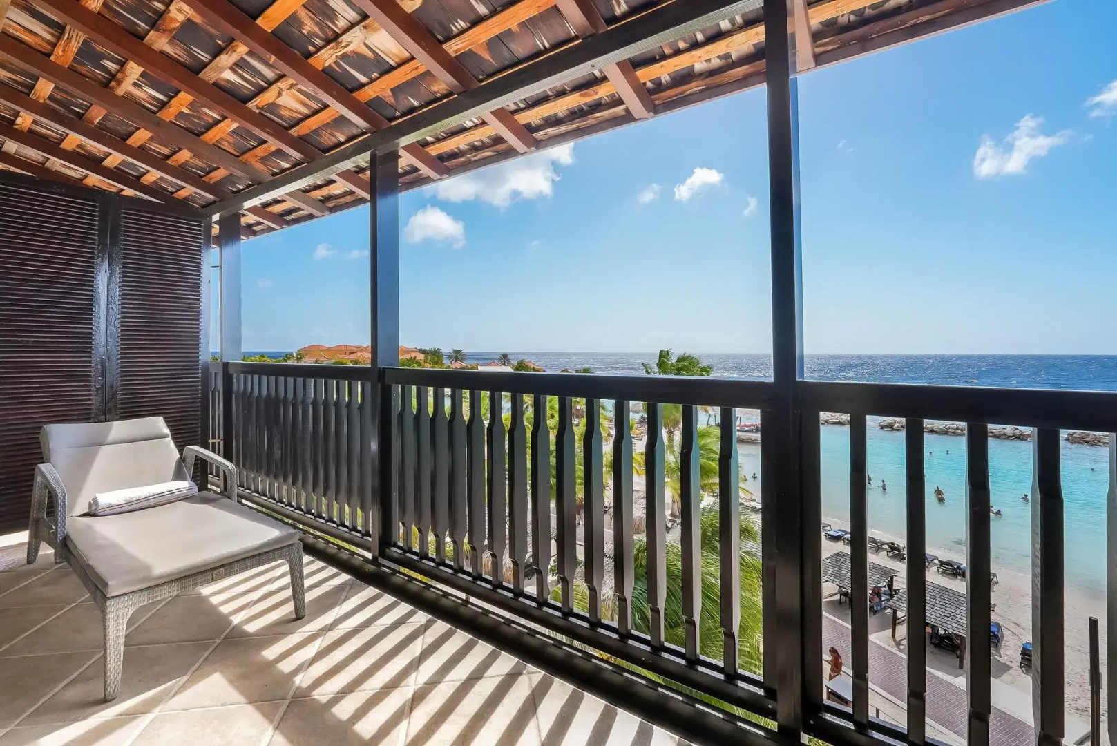 LionsDive Beach Resort
