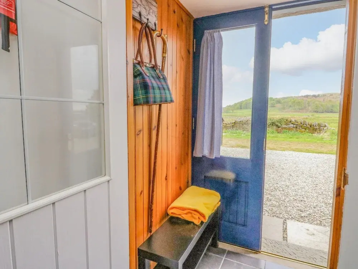 Seaview-barsloisnach Cottage