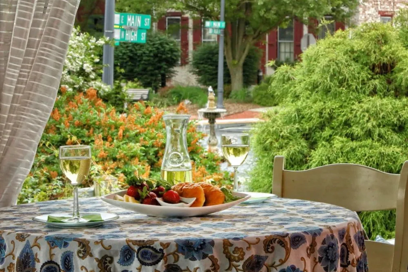 Olde Square Inn Bed and Breakfast