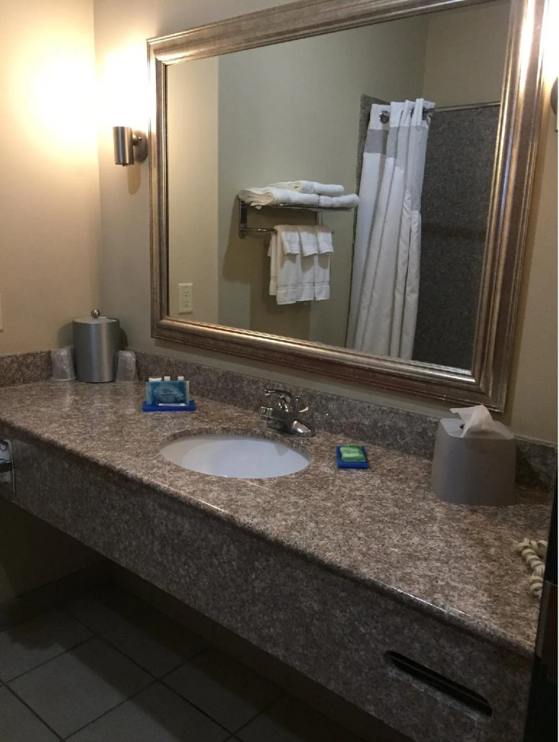 Spark by Hilton Pecos