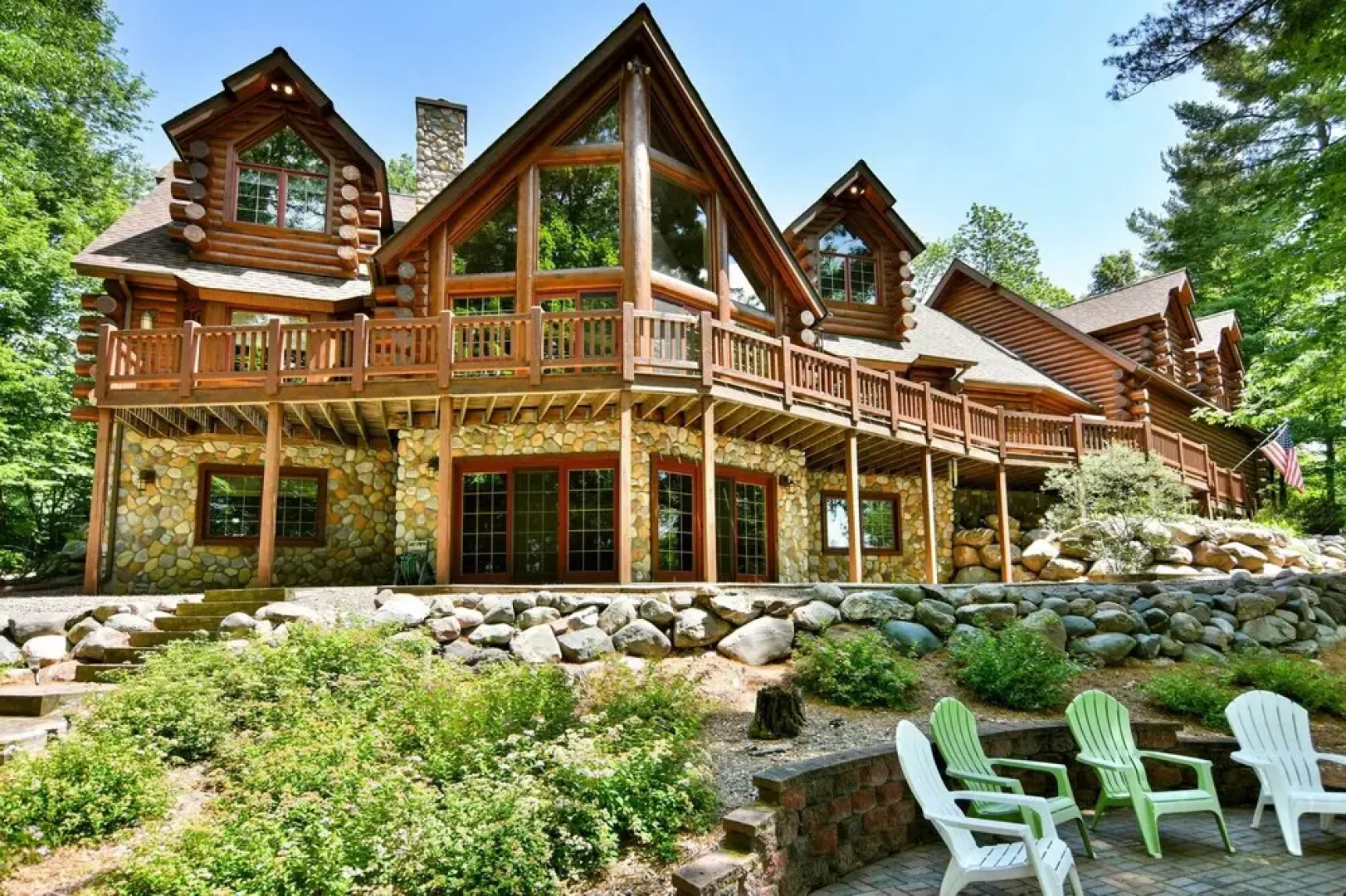 Spacious House w/ Boat Dock on Red Cedar Lake