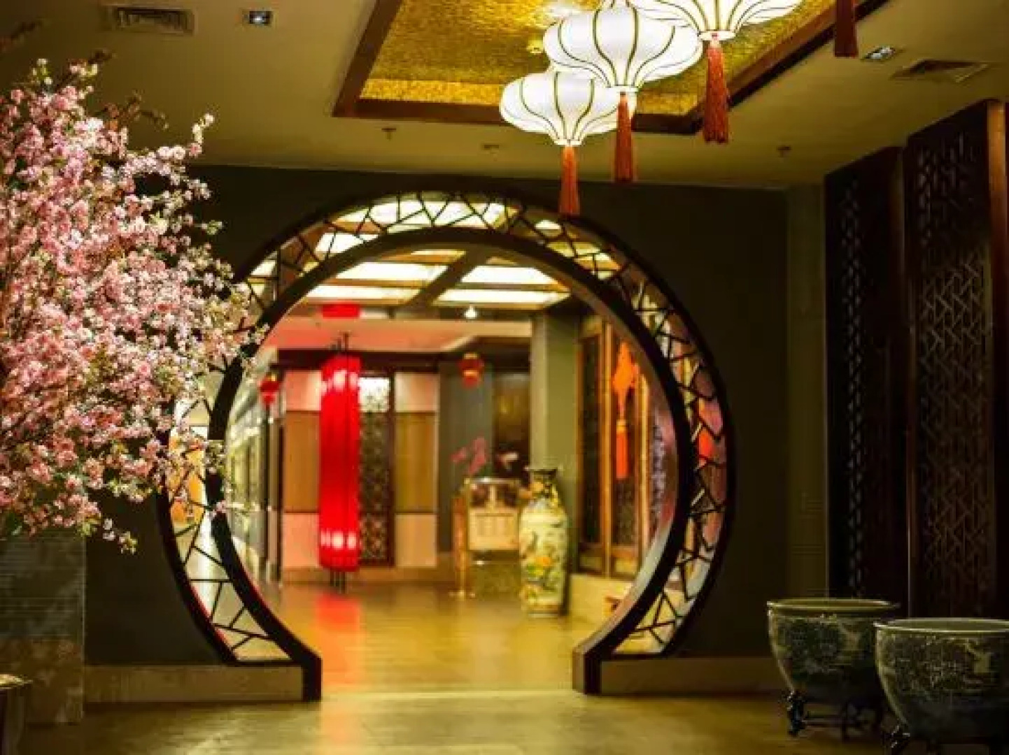 Chuxiong WeishengXiongbao Hotel