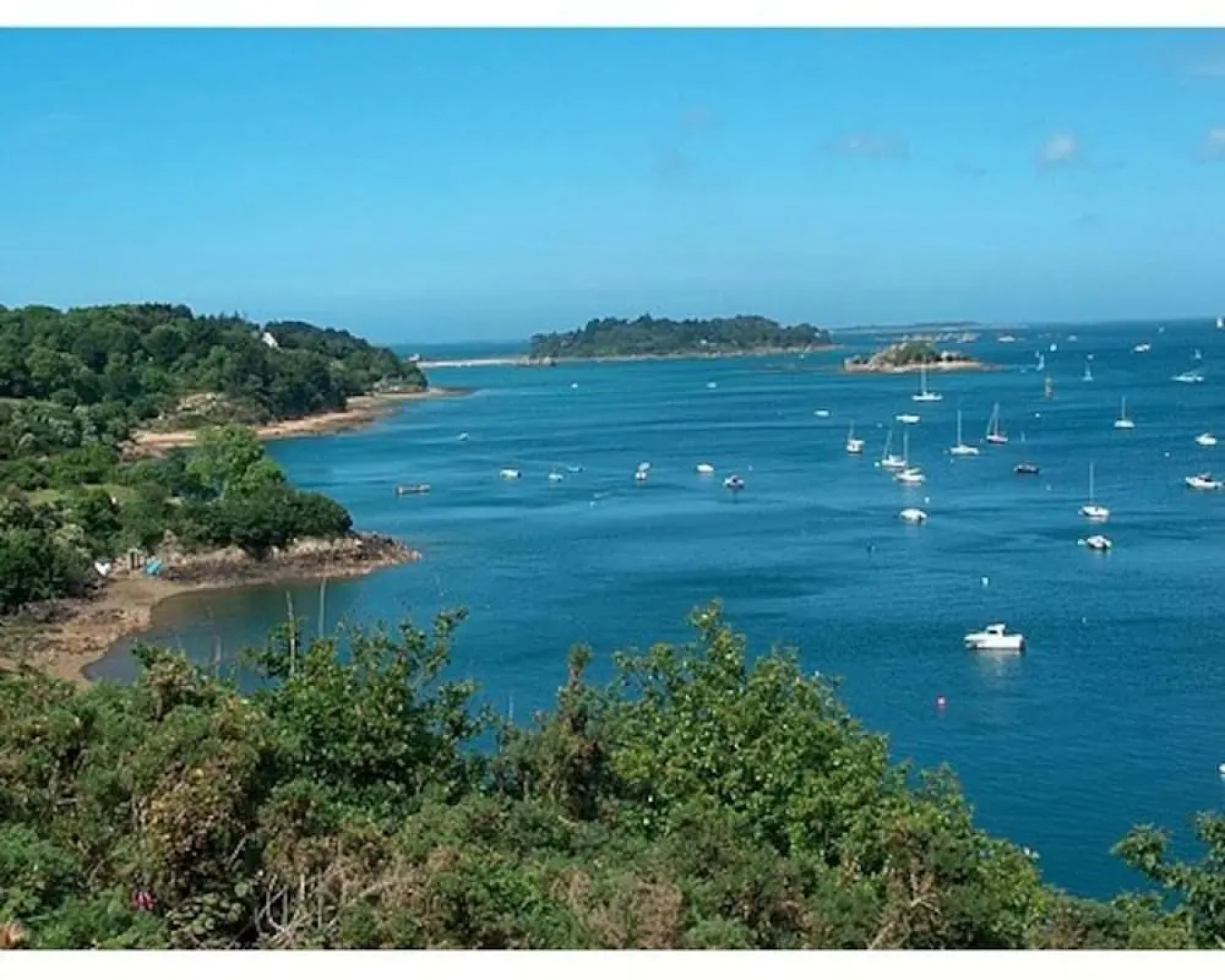 House With 3 Bedrooms in Pleubian, With Wonderful sea View and Enclosed Garden - 300 m From the Beach