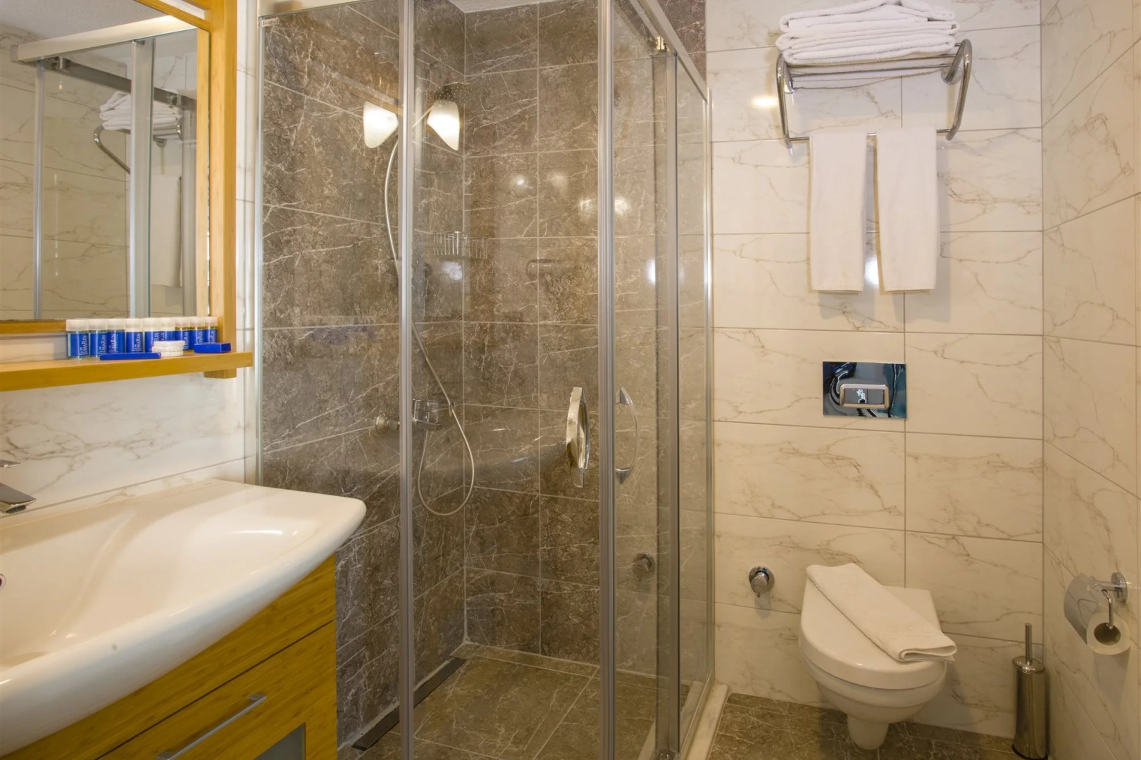 My Marin Hotel - Boutique Class