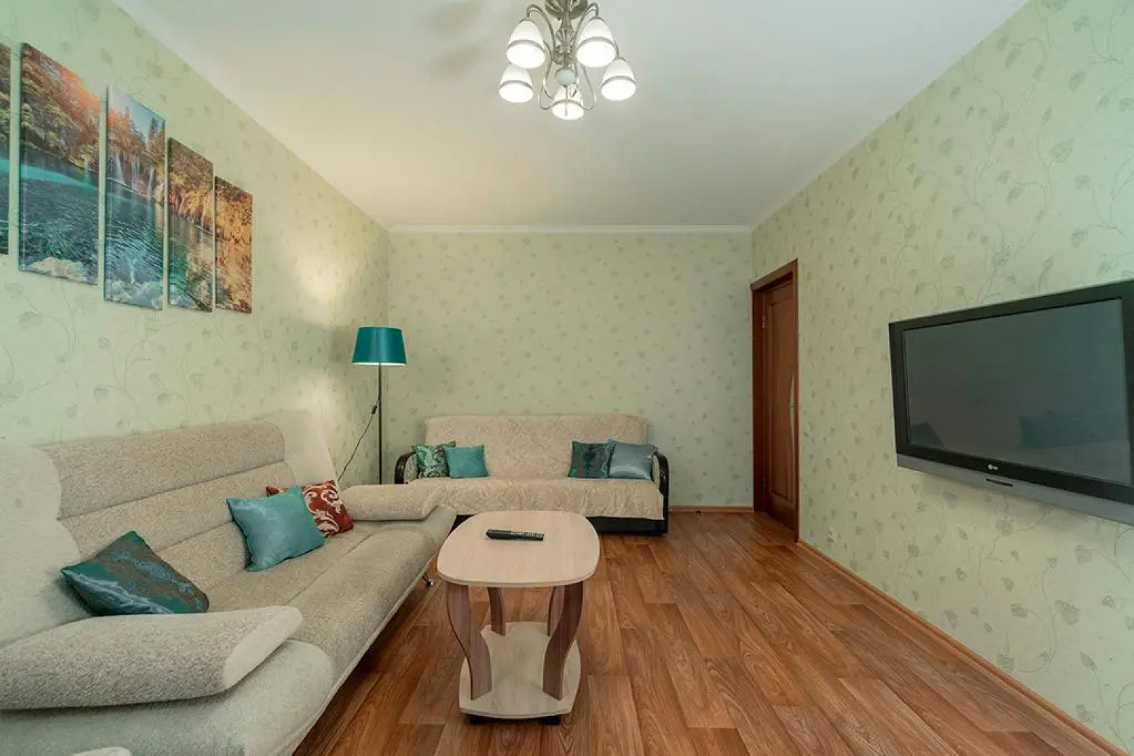 Пять звезд на Спортивная