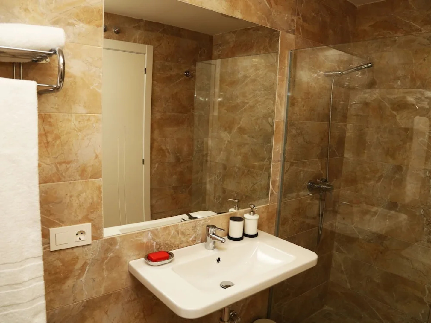 Apartamentos Turísticos Puente Romano Portal 4 Bajo -A