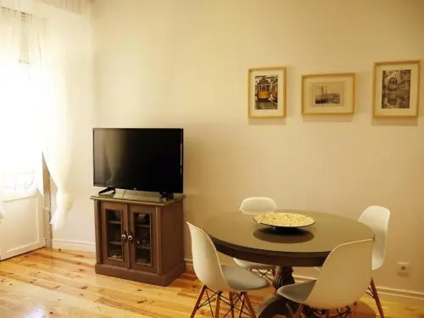 Sado Blue - City & River Flats by Be@home