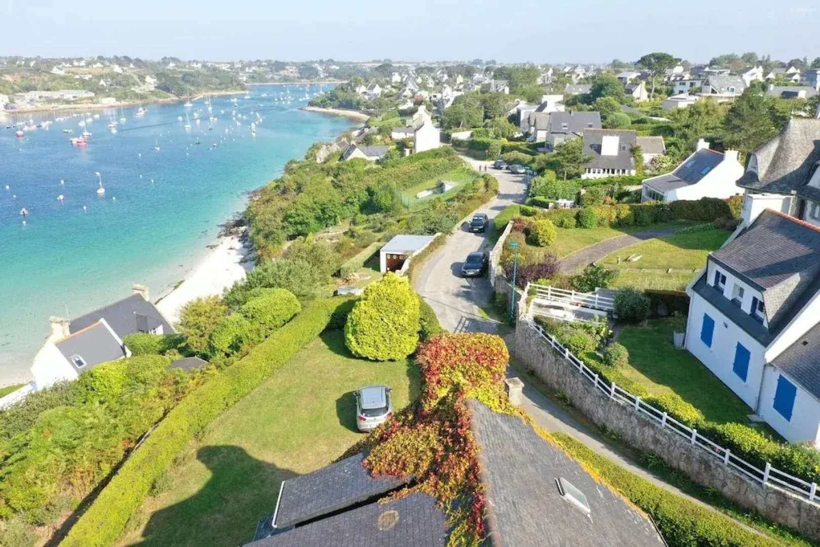 Superb sea View / Private Beach Access