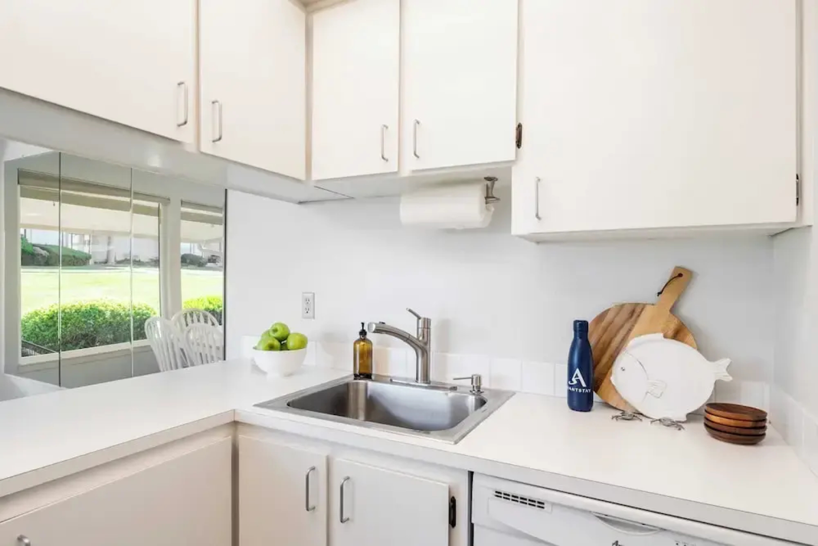 Beachcomber's Bliss by Avantstay Steps to the Beach Ocean Views