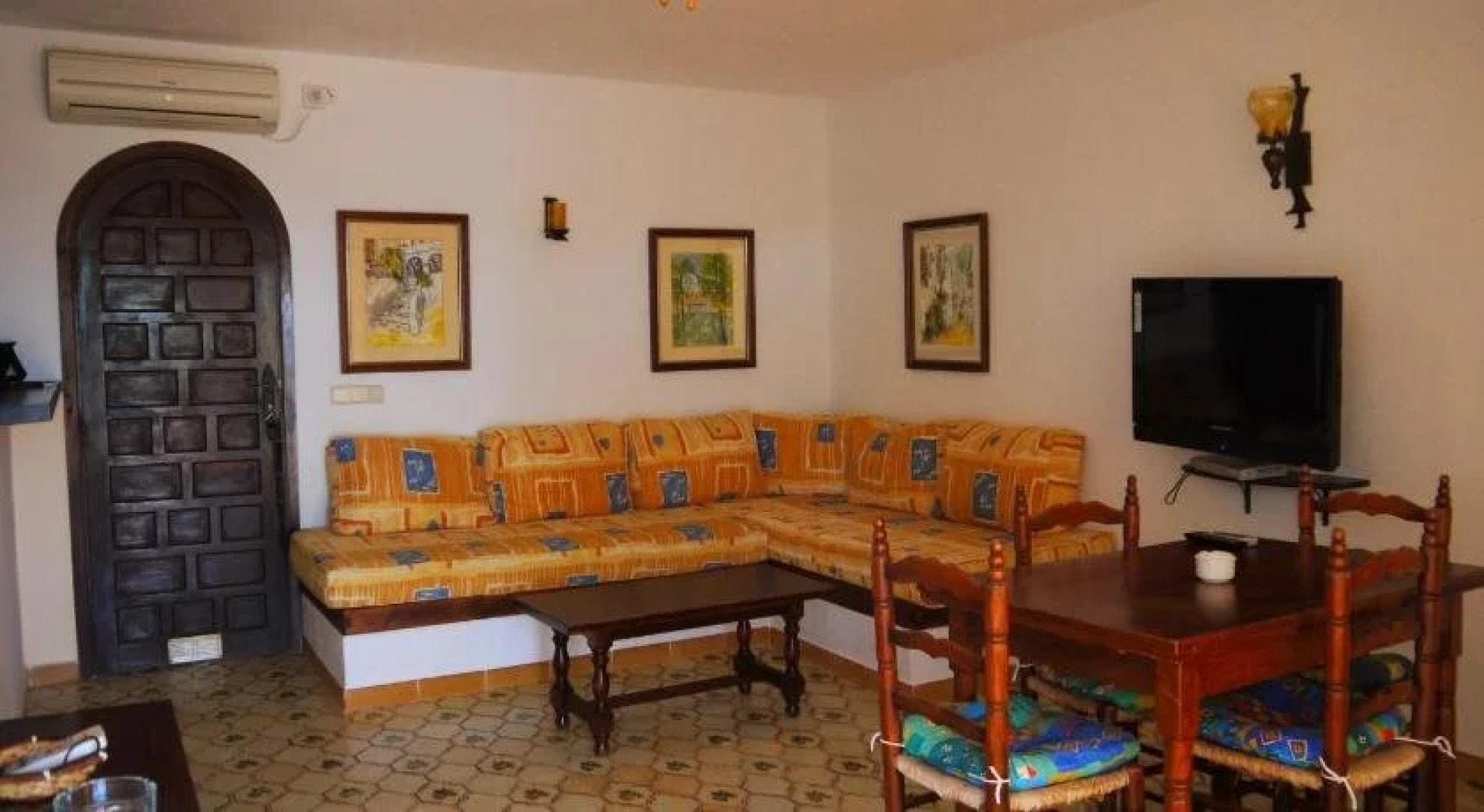 Calador Studios & Apartments