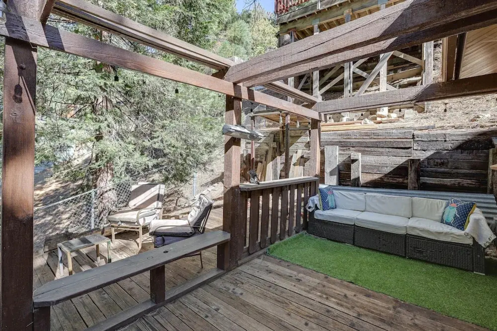 Running Springs Cabin: 8 Mi to Snow Valley!