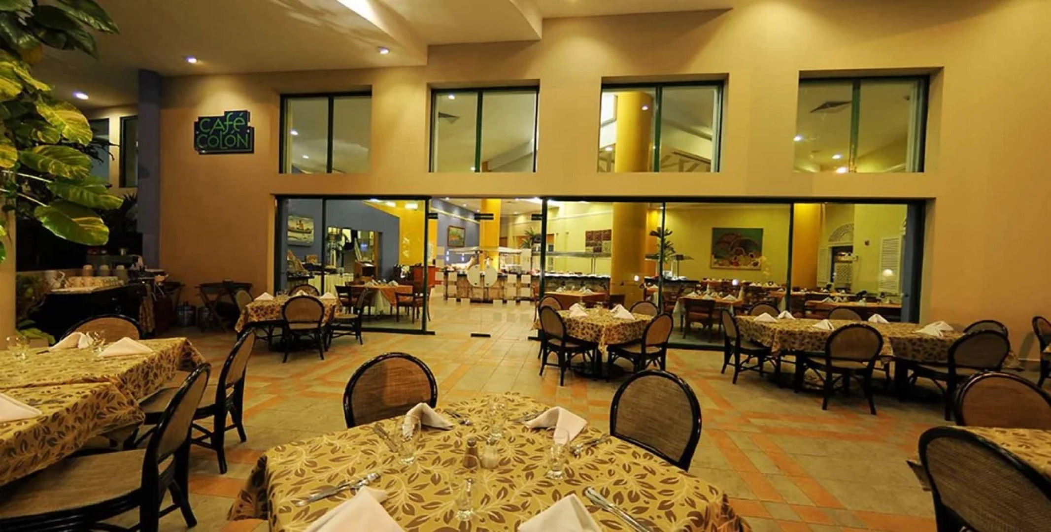 Hotel Colón Salinas