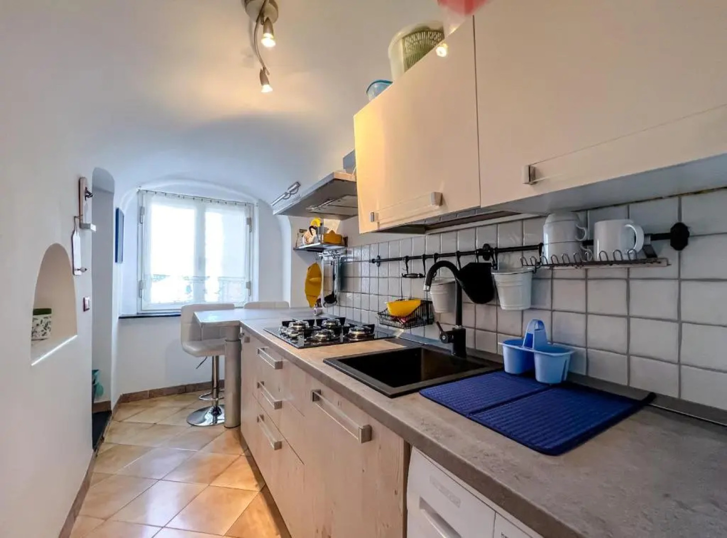 Ampio Appartamento In Cogoleto A 10 Mt Dal Mare