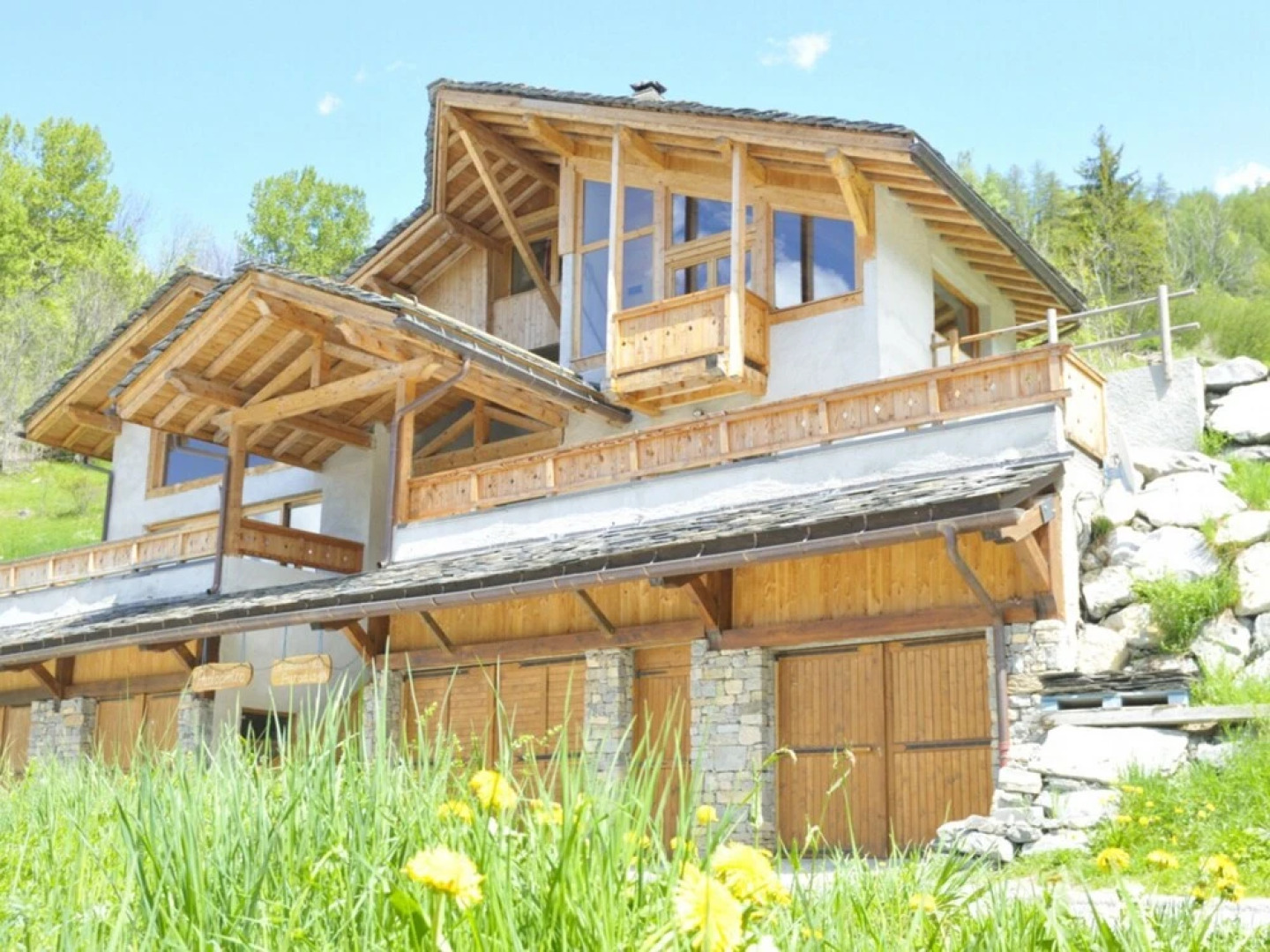 New and Very Comfortable Chalet With Many Facilities