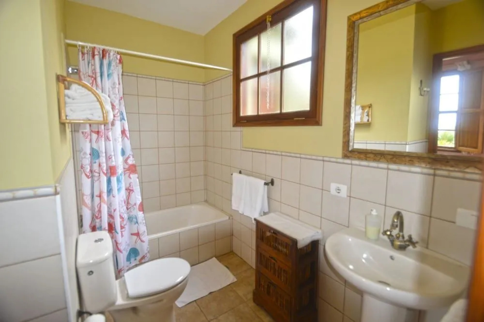 Casa Manuel y Lucía A by Isla Bonita