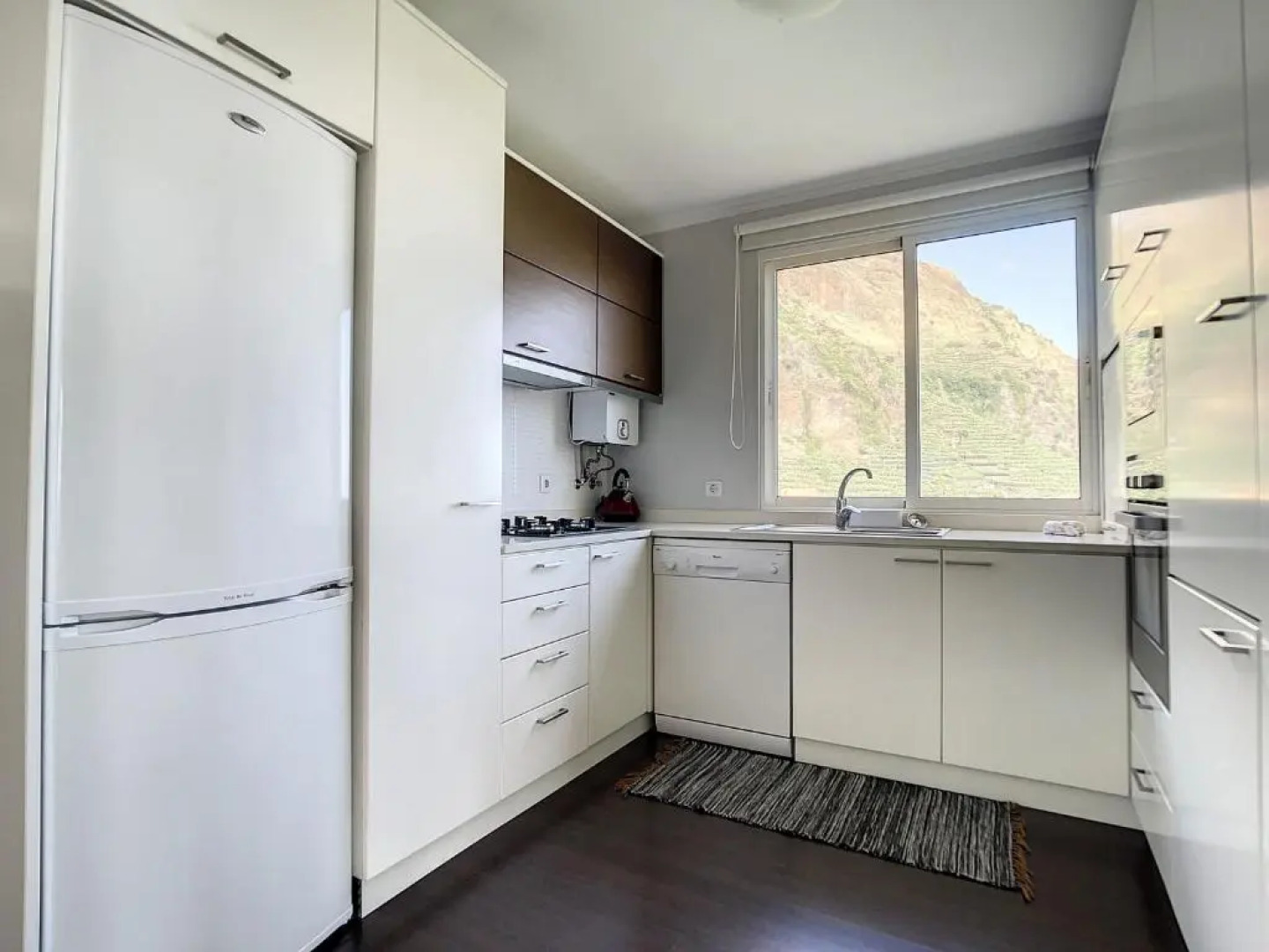 Sunny Side by Atlantic Holiday