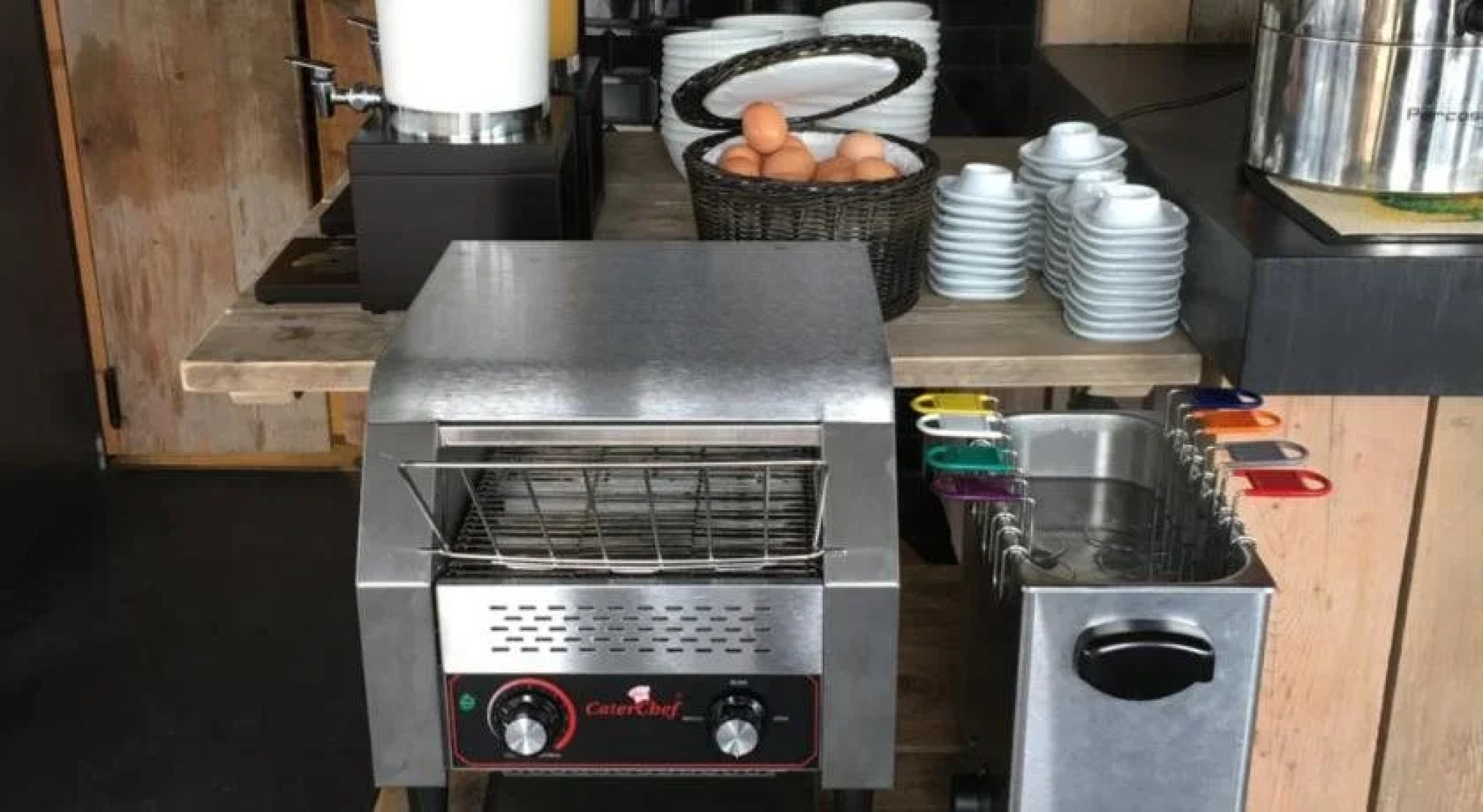 Lakeside Paradise Sleep Inn Hostel