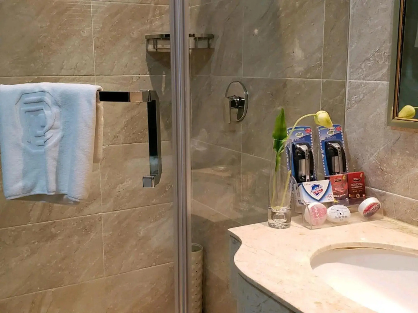 Delin Business Hotel