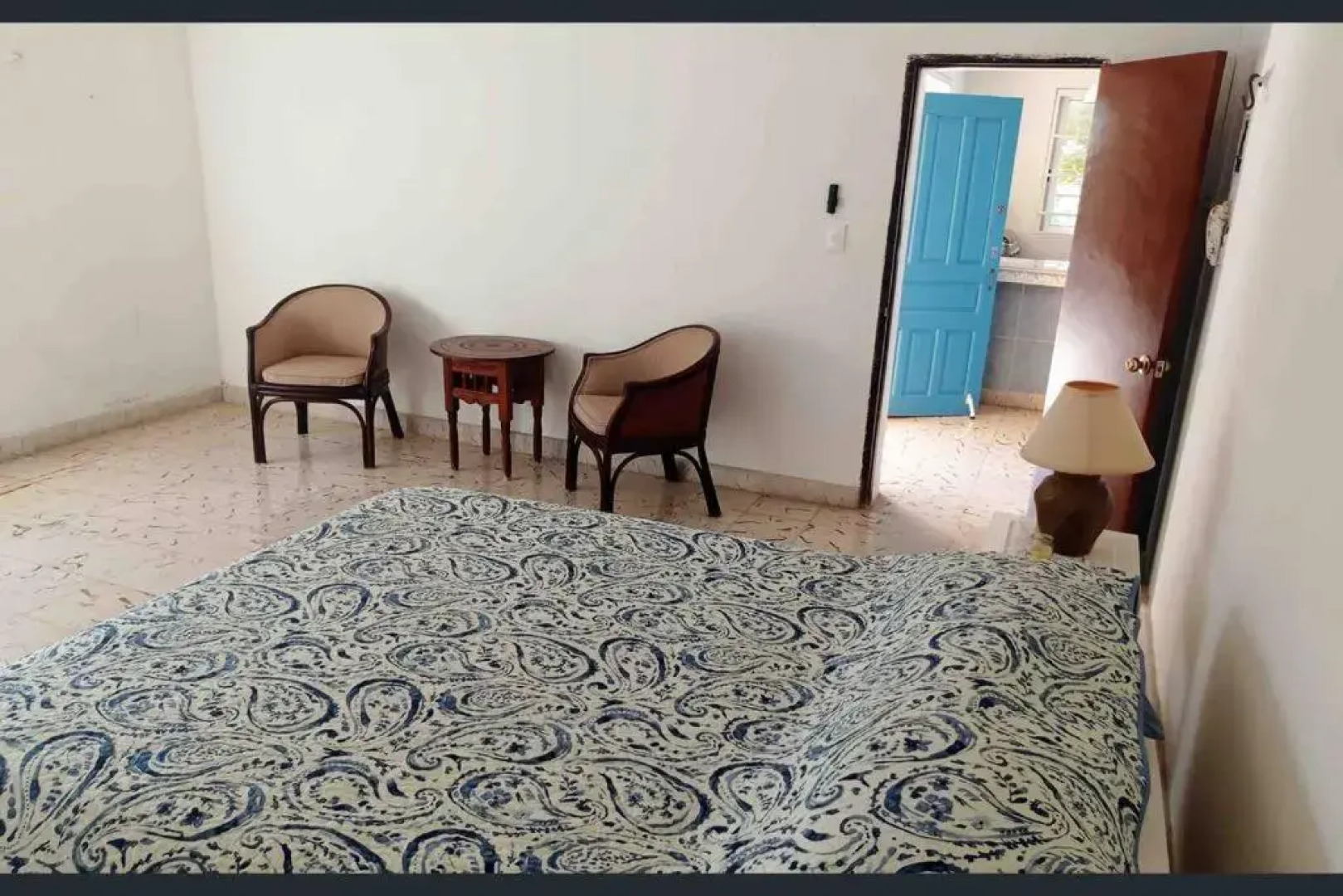 La Casa Amarilla Frente al Mar