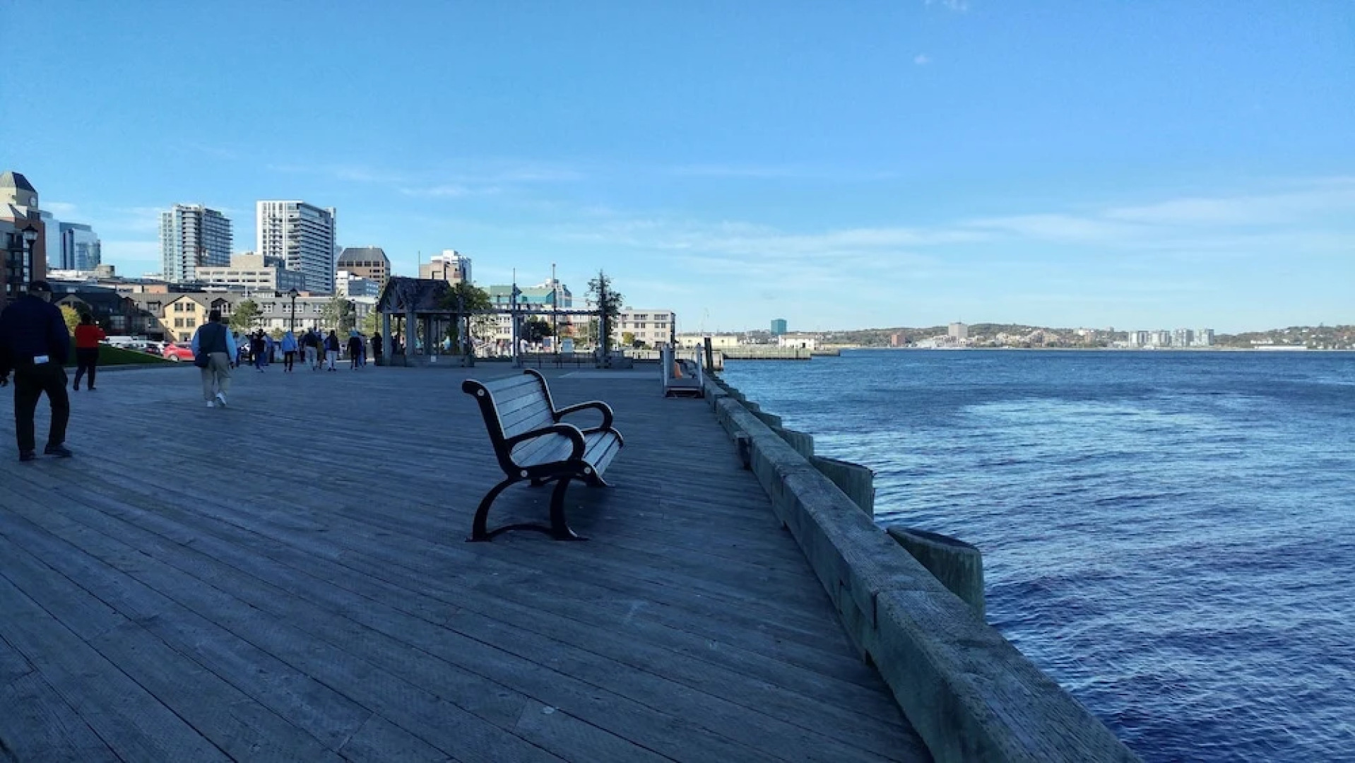 Moore Suites - Waterfront Place