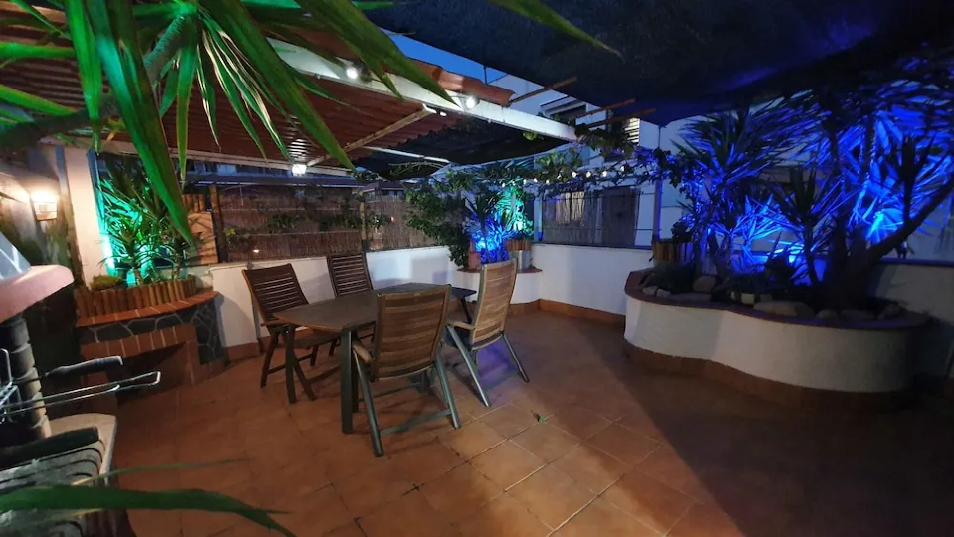 Attic Terrace BBQ, Airport-Barcelona, cerca Playas Castelldefels