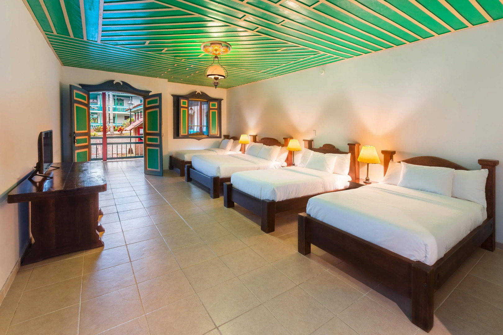 Decameron Las Heliconias