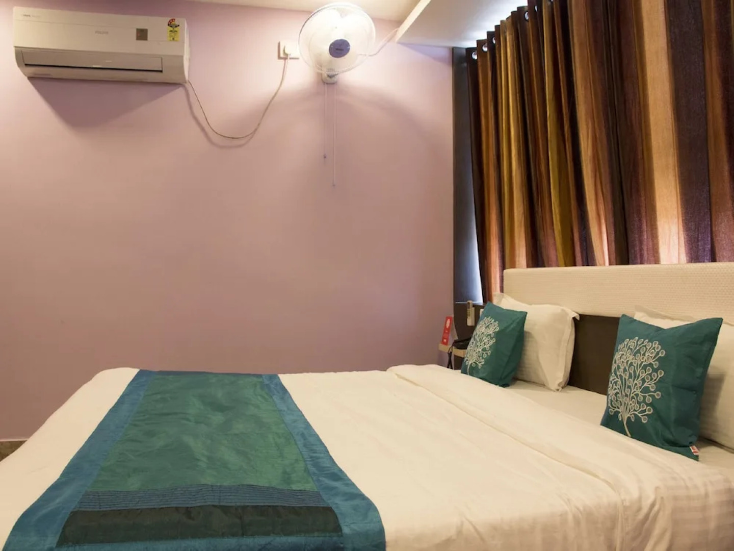 OYO Flagship 4989 The Welcomme Inn