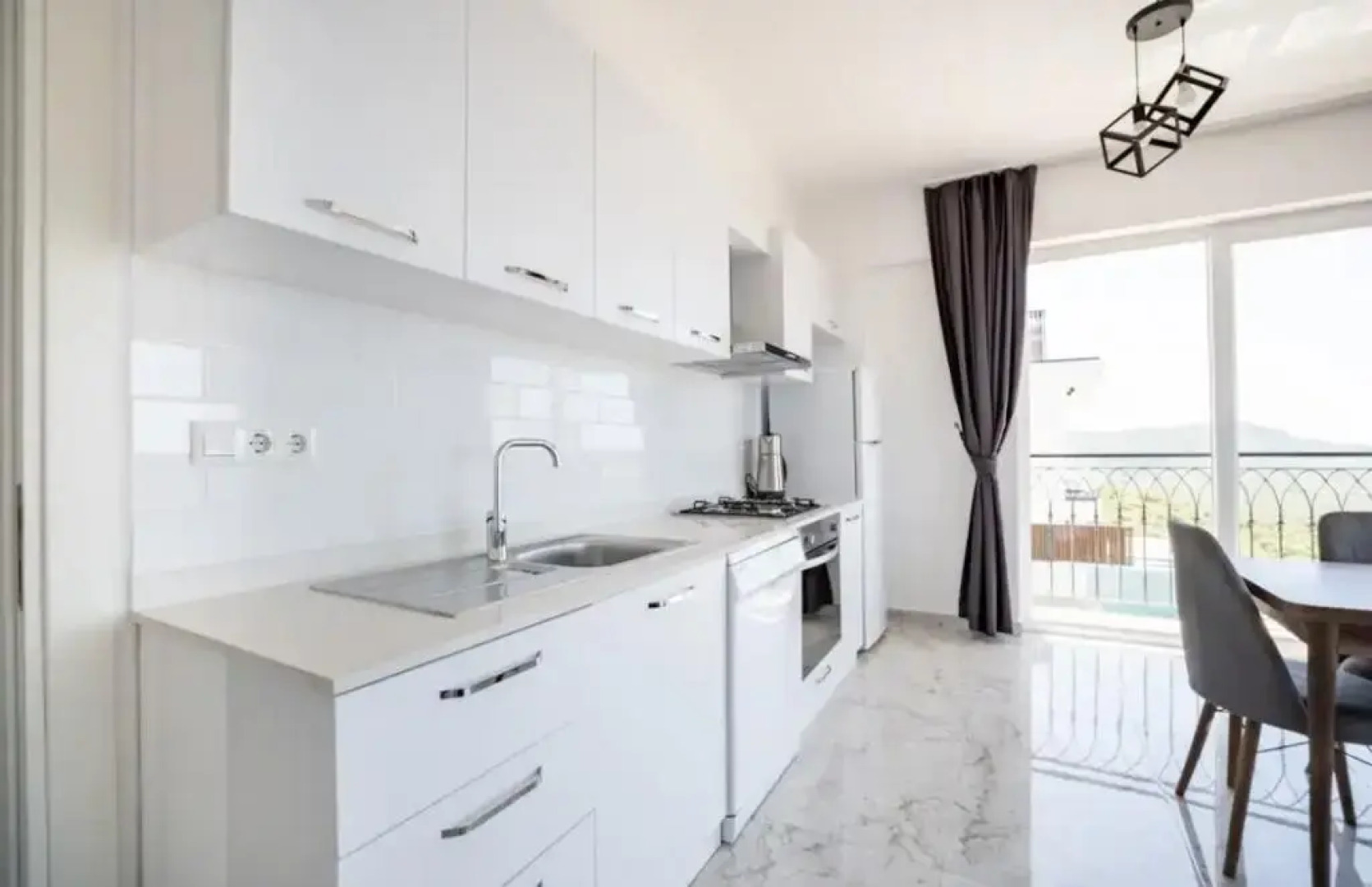 Kaş Eylül Suit Apart