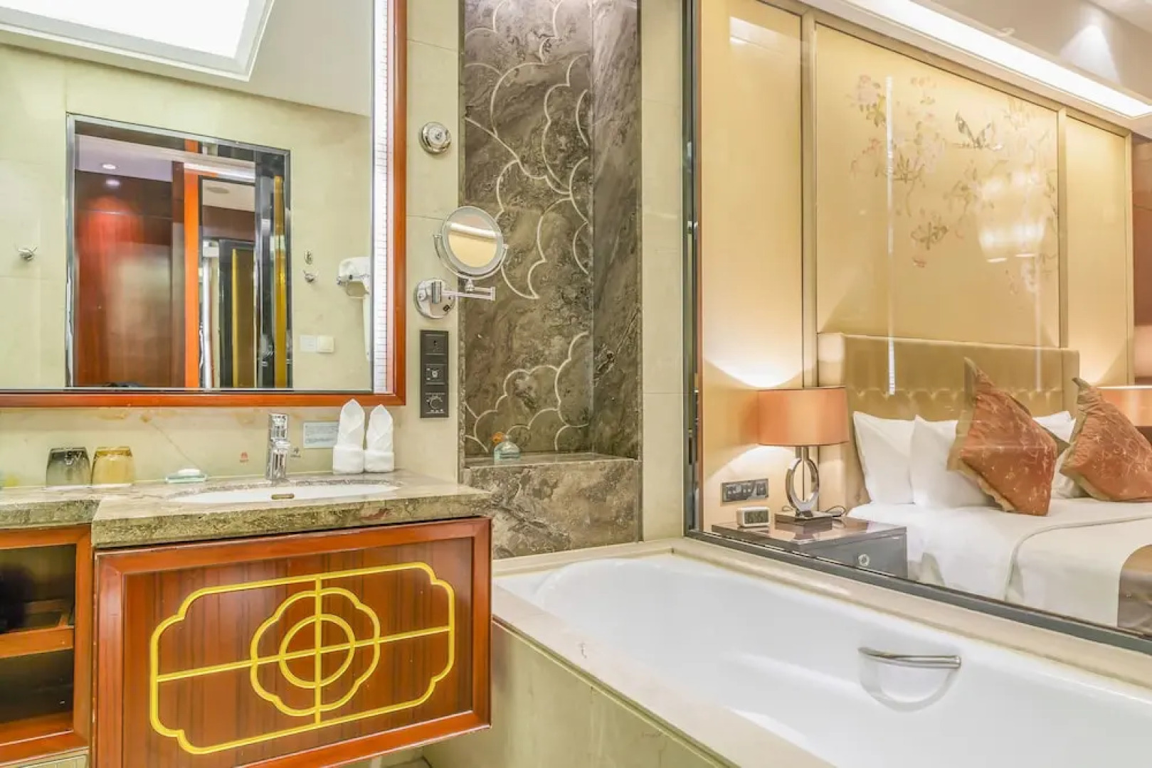 Howard Johnson Zhongtai Plaza Hotel Nanyang