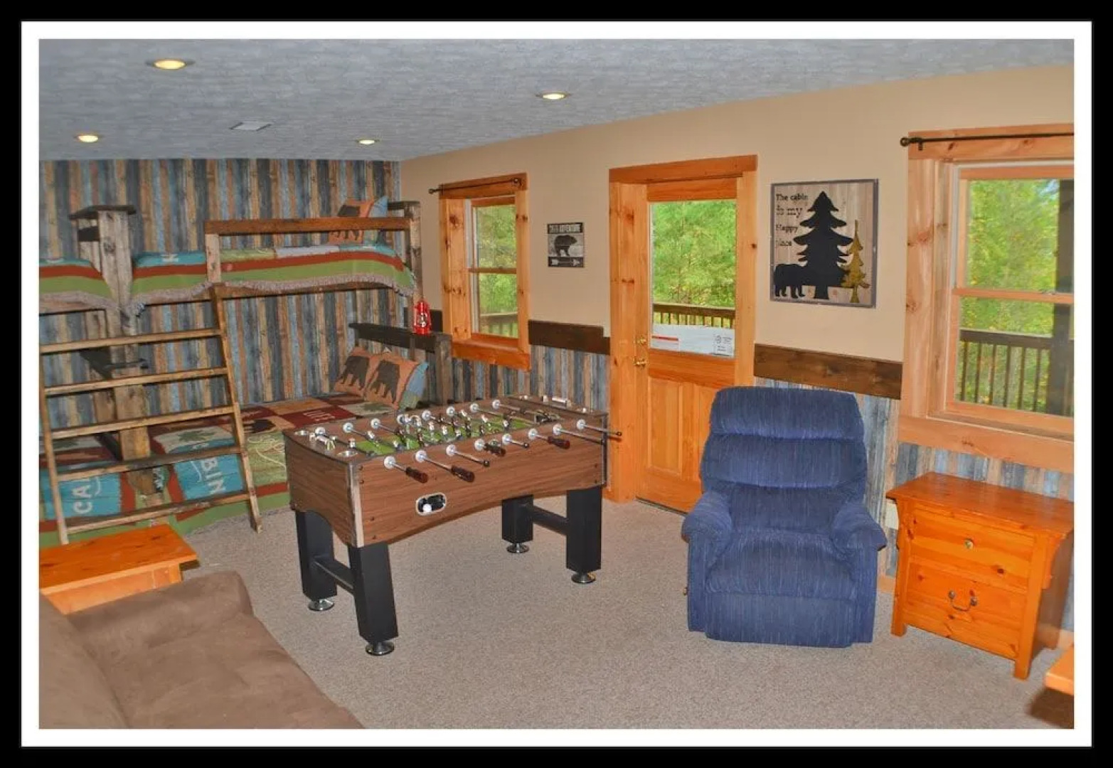 Eagles Point 3 Bedrooms 3 Bathrooms Cabin