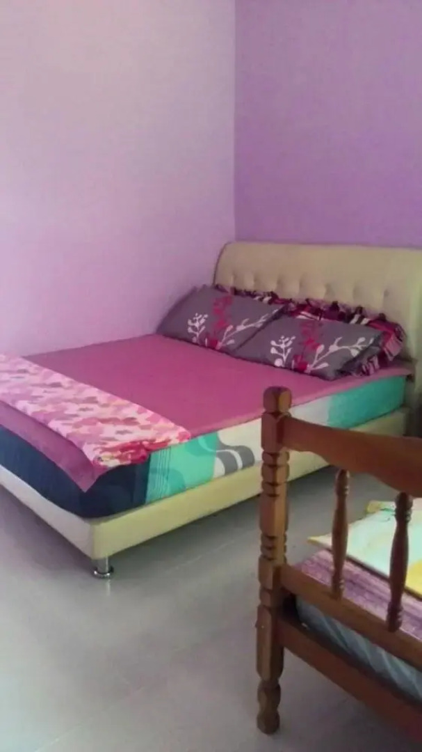 Merkang Guesthouse Pasir Puteh by OYO