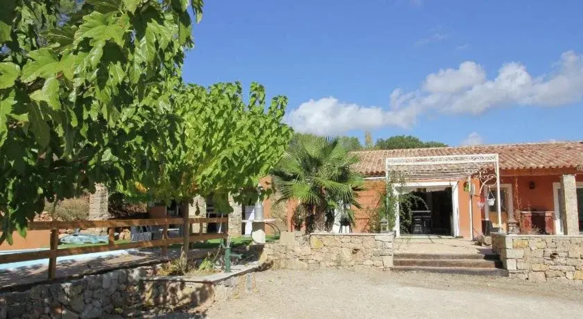 Holiday House Les Nouveaux Dourets