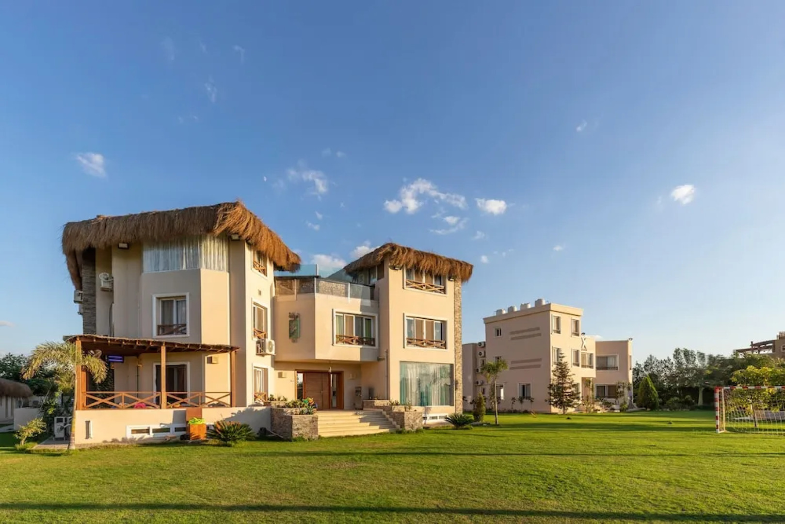 Squad 101,  world-class military-themed fitness & weight loss boot camp/retreat/hotel