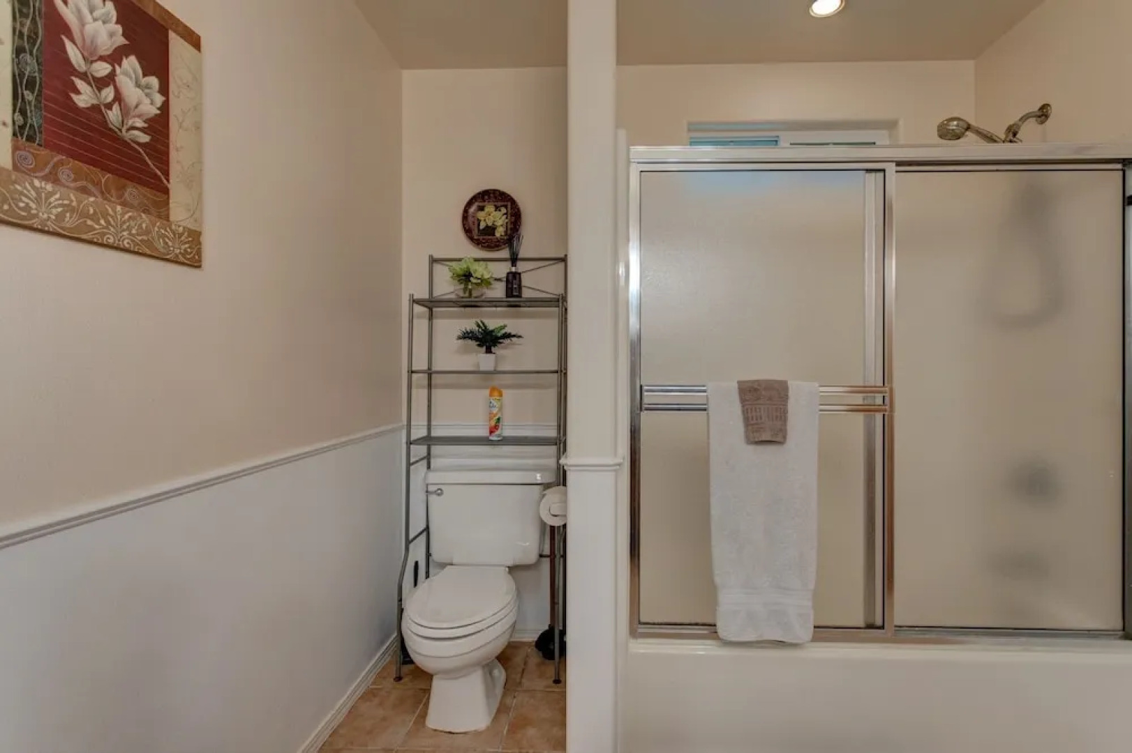 Hale O Makani 3 Bedroom Home by RedAwning