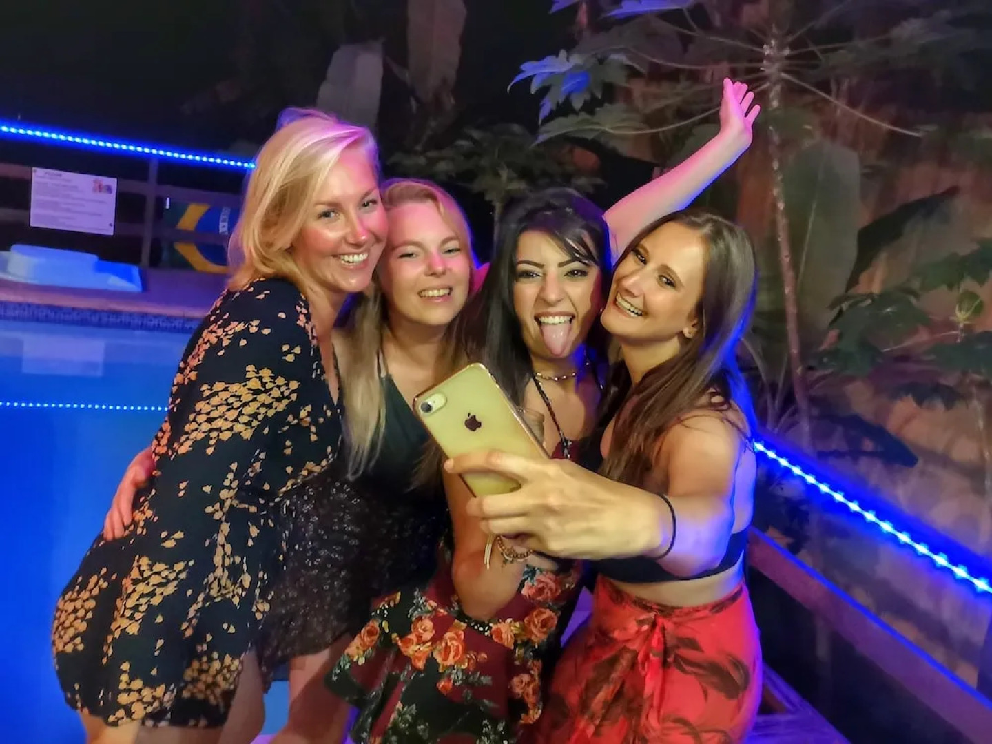 Farofa Loca Boutique Hostel