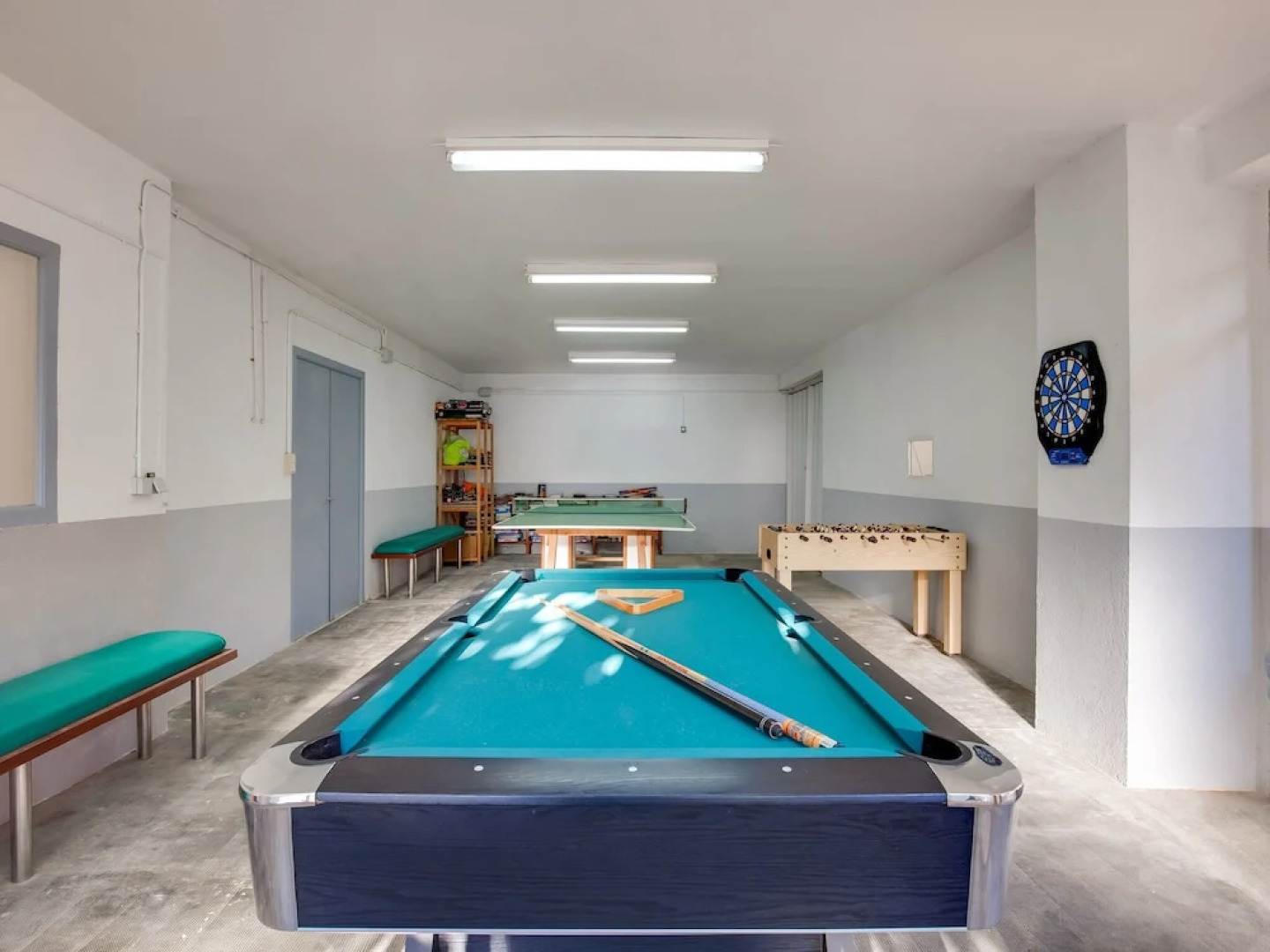 Modern Holiday Home in Romanya de la Selva with Pool