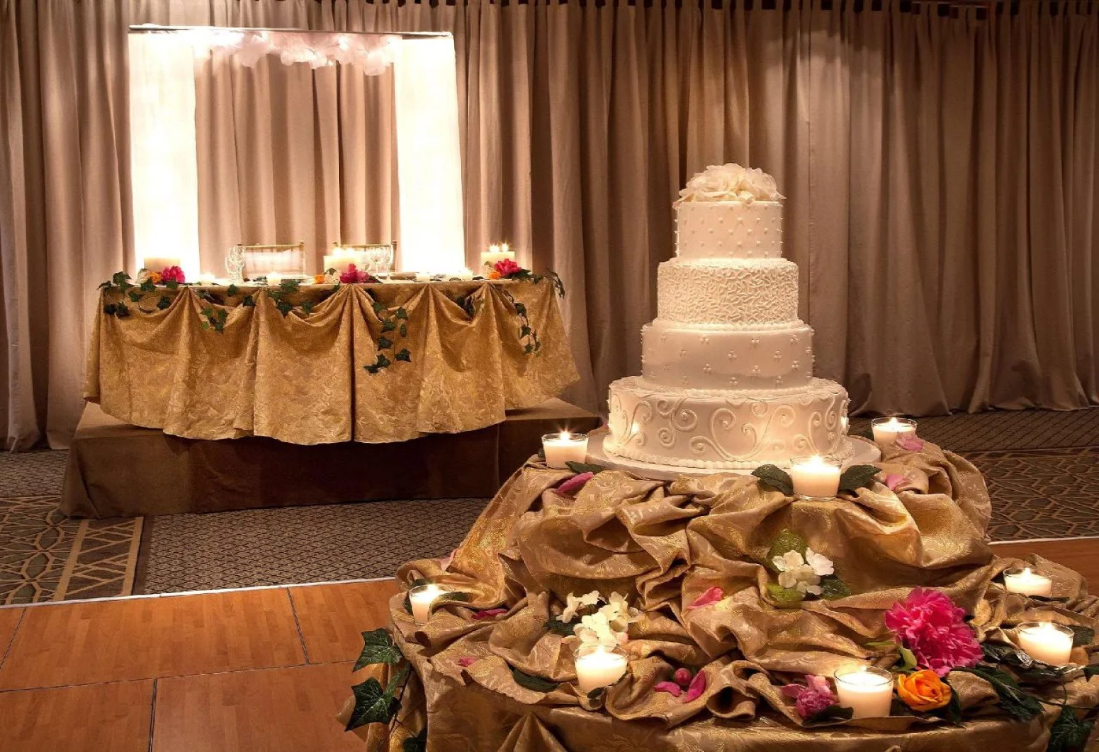 Embassy Suites by Hilton Chicago Schaumburg Woodfield