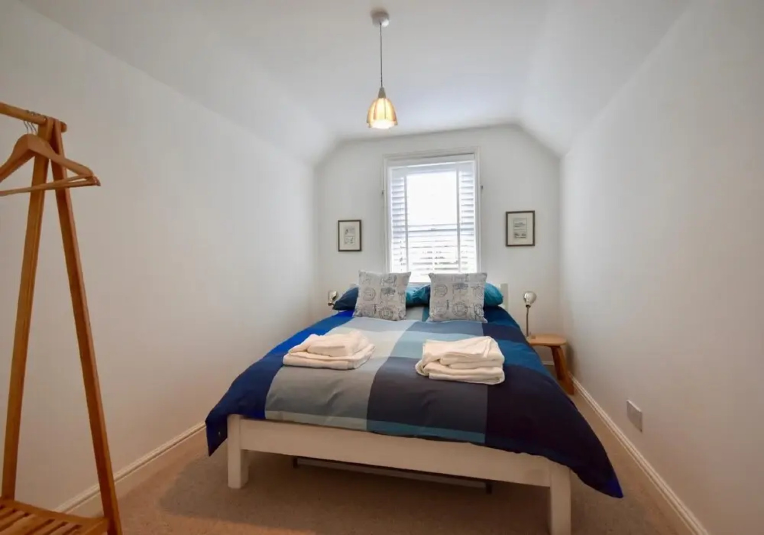 Blackberry 4 Bed Bembridge Holiday Home (Sleeps 6 Adults and 2 Children)