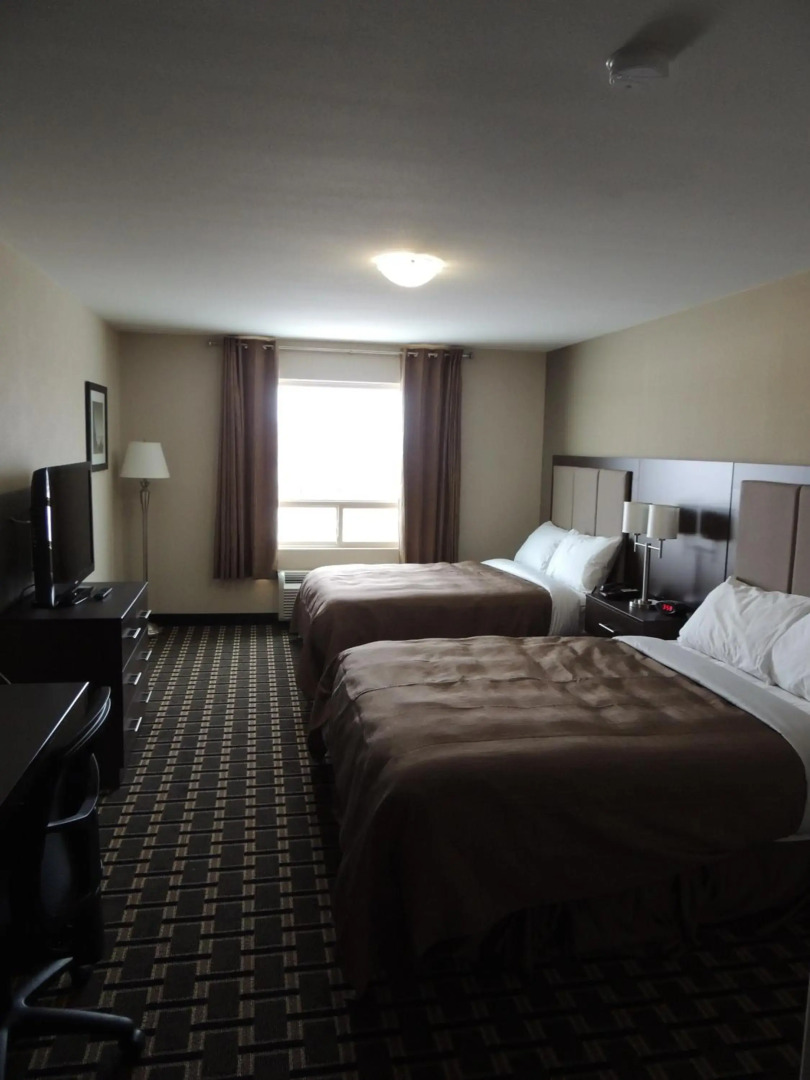 Carlyle Western Star Inn & Suites
