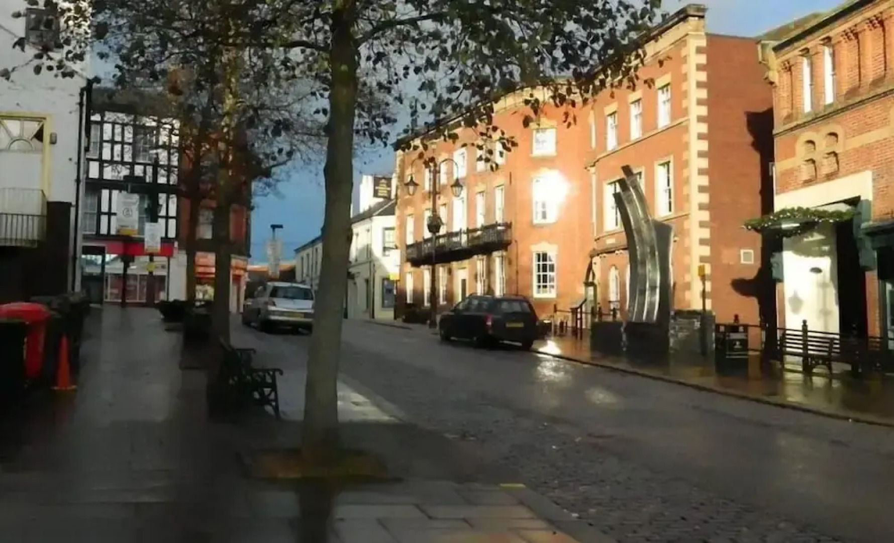 The Eisteddfod - Berwyn House - Central Wrexham - Sleeps Up To 5