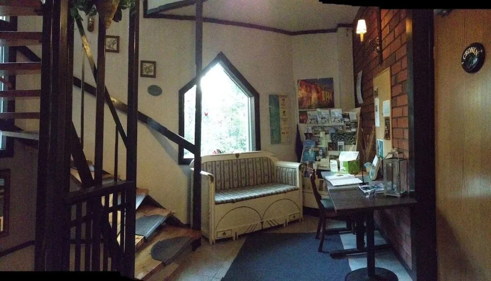 Cronin's Guesthouse B&B