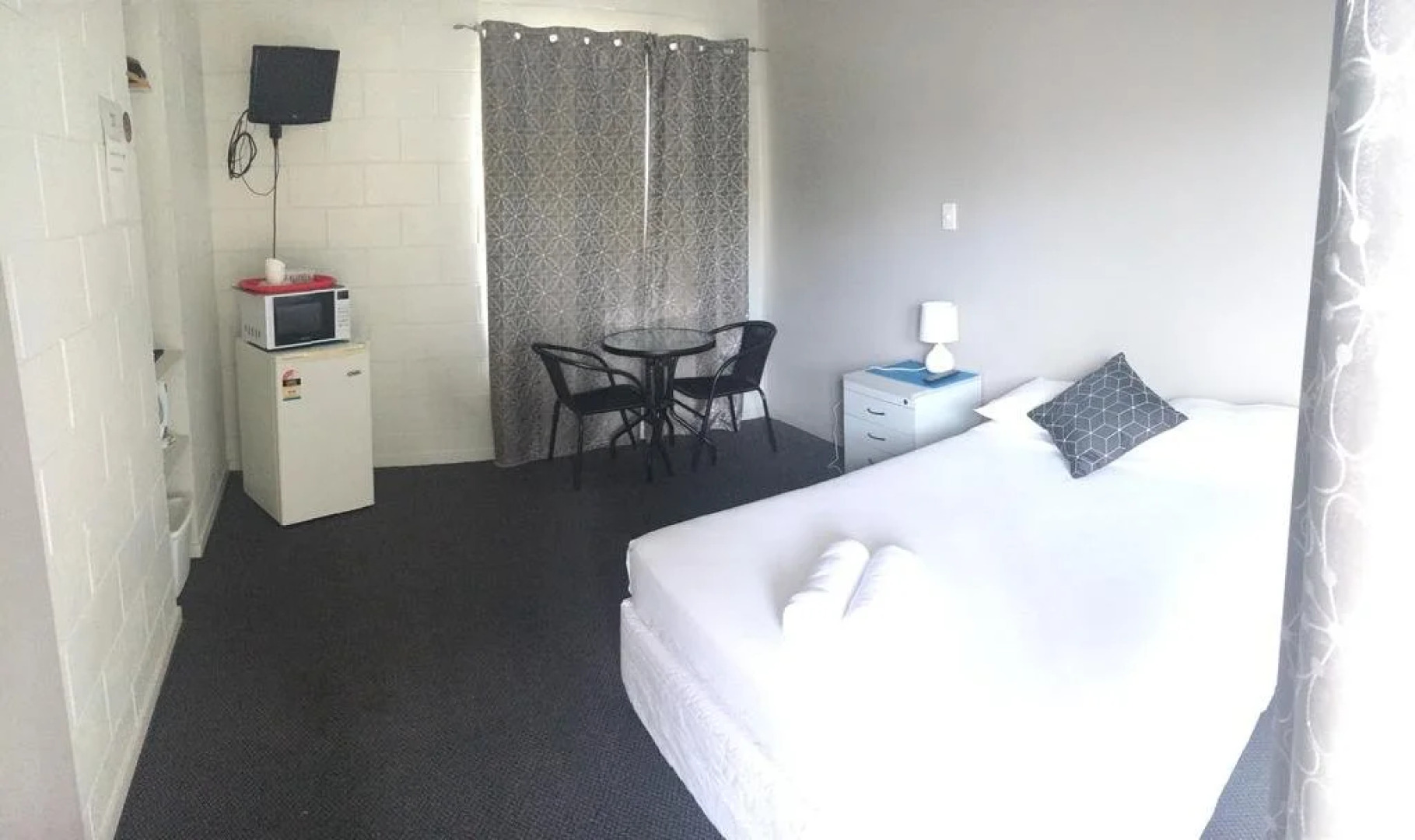 Oonoonba Hotel Motel