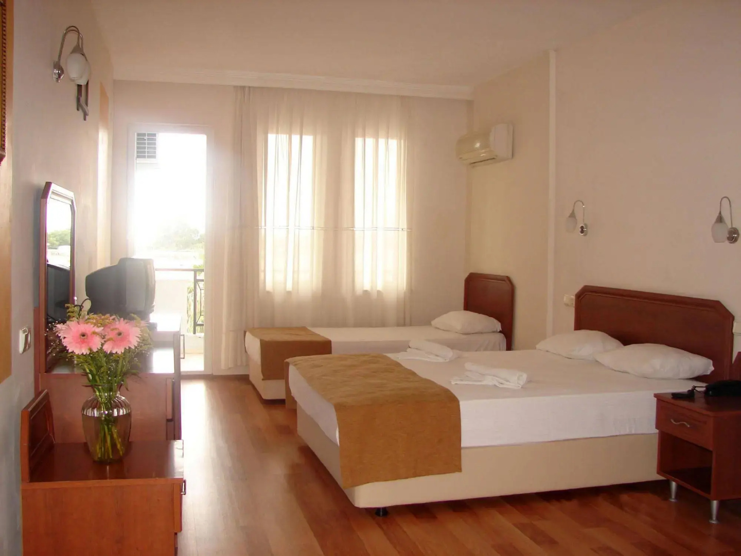 Отель Nex Royal Beach